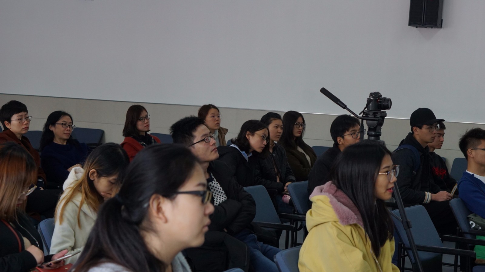 讲座现场图2.jpg
